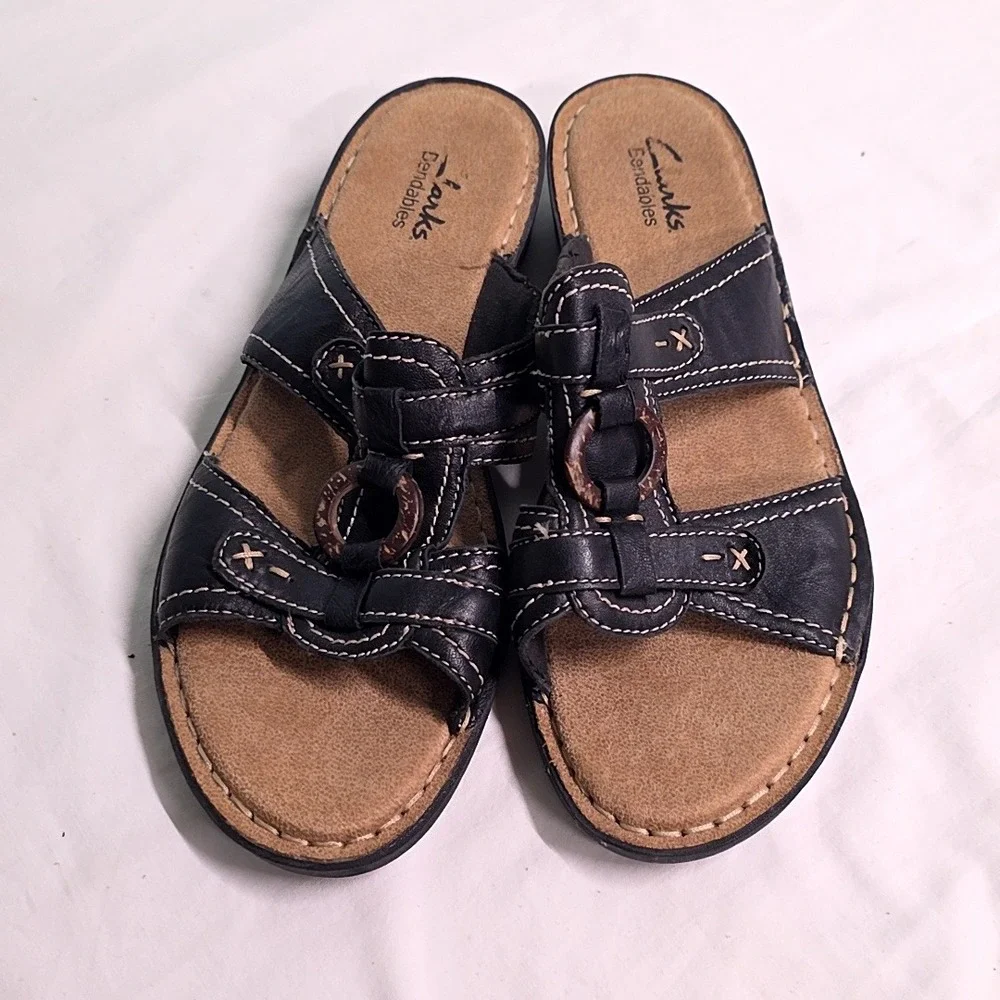 Clarks Slide Sandals Women 8M Black Leather Bendables Contrast Stitch Comfort